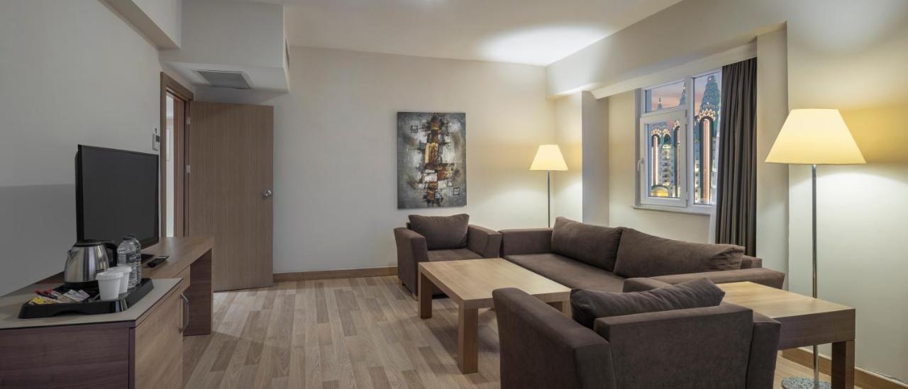 Wyndham Garden Lara Hotel Antalya Ngoại thất bức ảnh