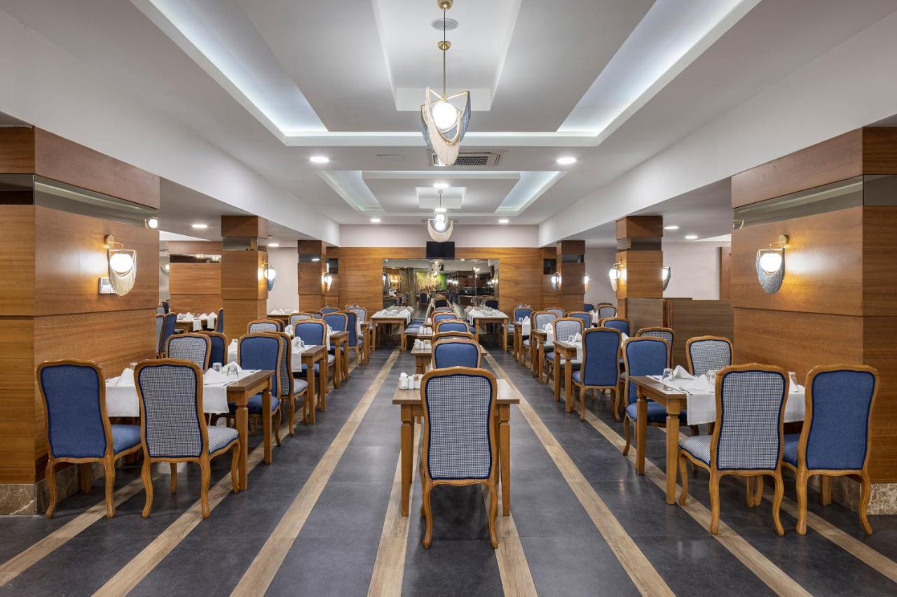 Wyndham Garden Lara Hotel Antalya Ngoại thất bức ảnh