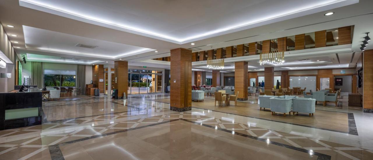 Wyndham Garden Lara Hotel Antalya Ngoại thất bức ảnh