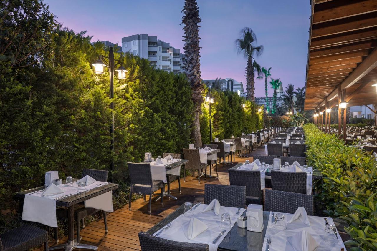 Wyndham Garden Lara Hotel Antalya Ngoại thất bức ảnh