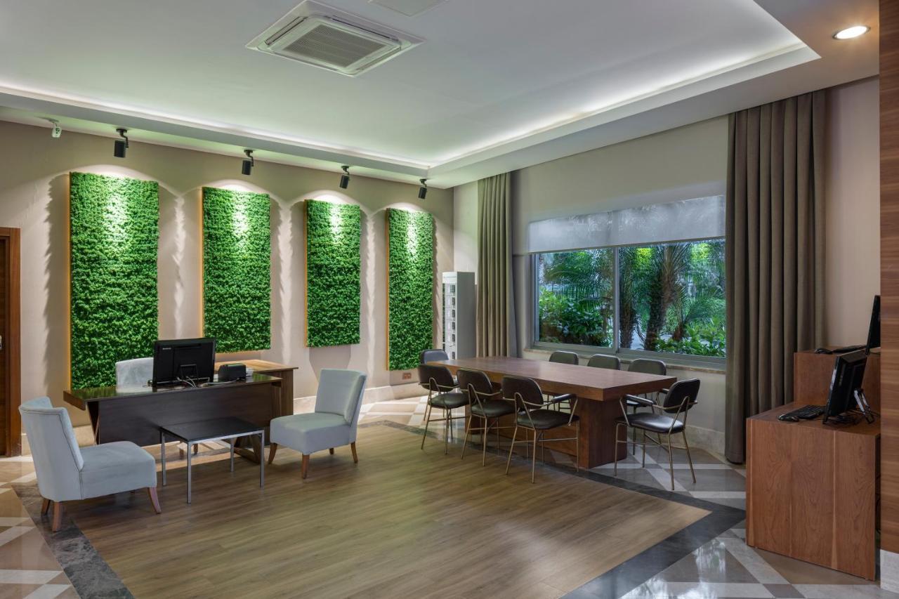 Wyndham Garden Lara Hotel Antalya Ngoại thất bức ảnh