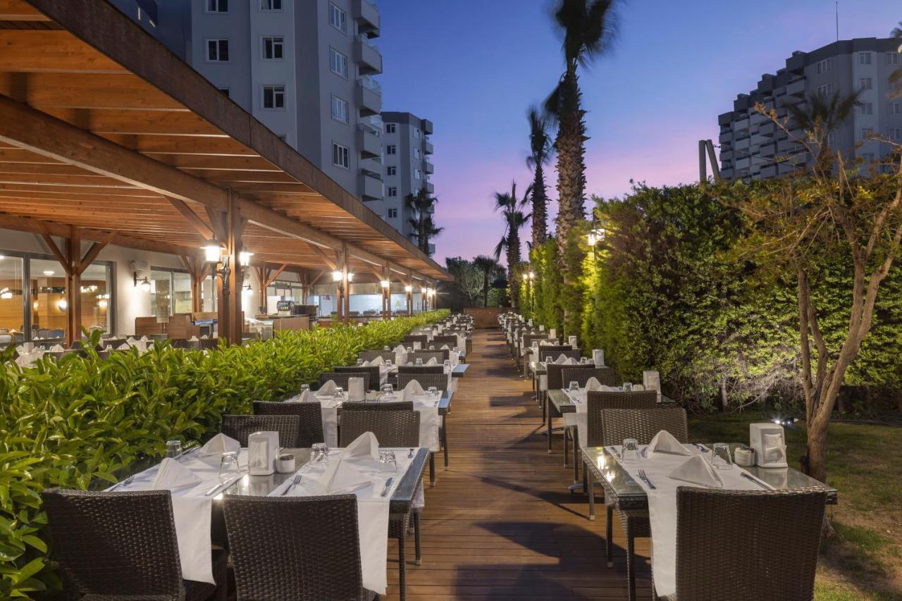 Wyndham Garden Lara Hotel Antalya Ngoại thất bức ảnh