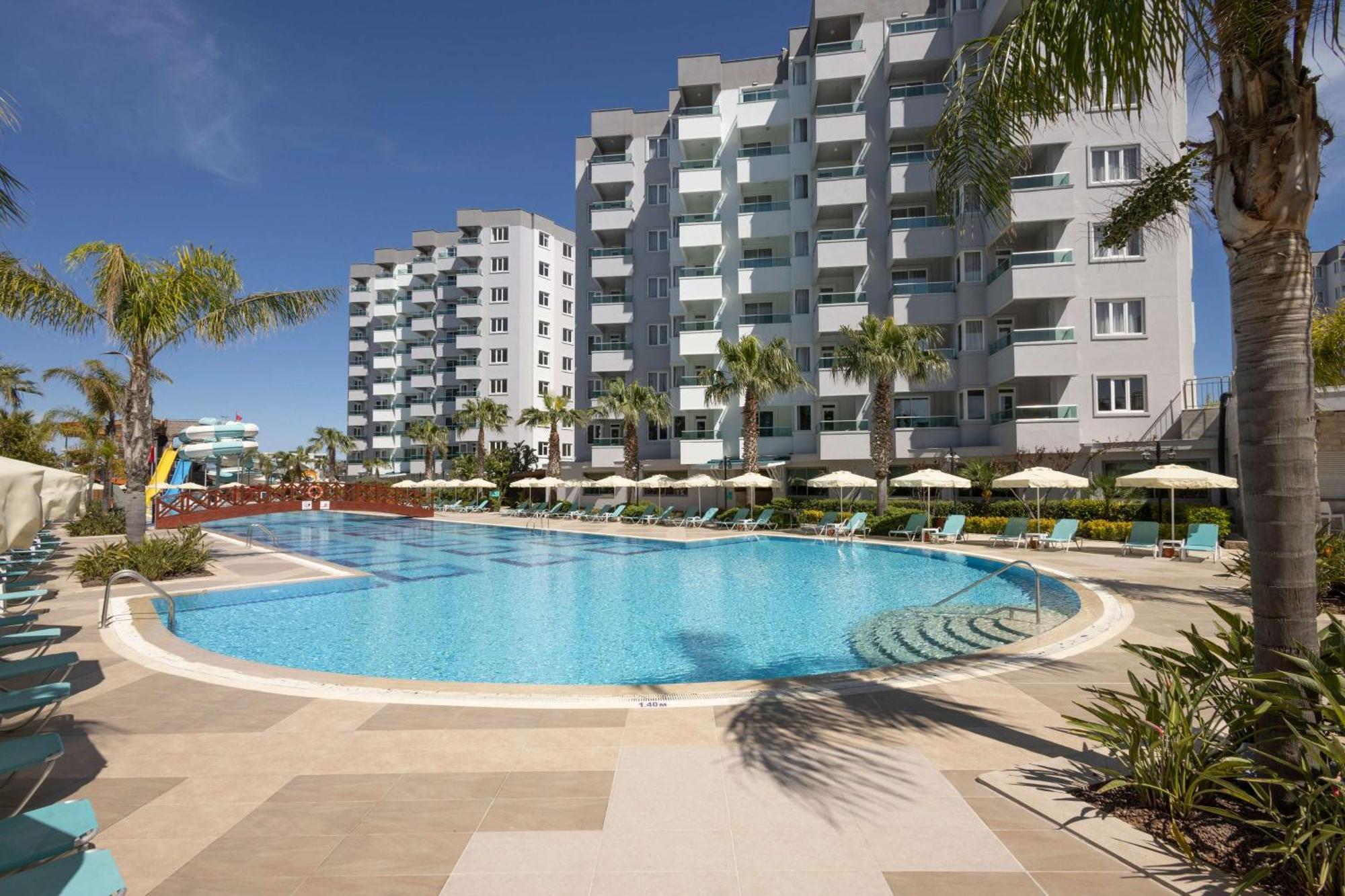Wyndham Garden Lara Hotel Antalya Ngoại thất bức ảnh