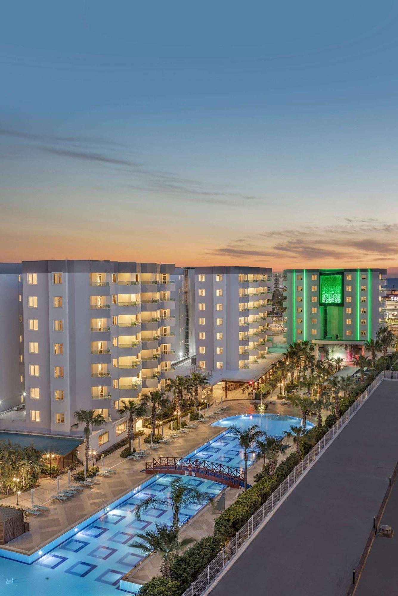 Wyndham Garden Lara Hotel Antalya Ngoại thất bức ảnh